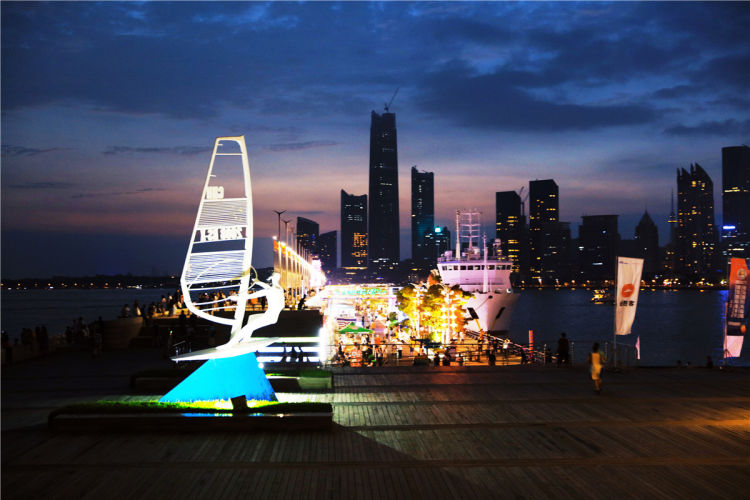 孤帆|晒出美丽青岛：孤帆，骄阳，渔船……青岛的美令人窒息