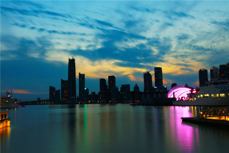 孤帆|晒出美丽青岛：孤帆，骄阳，渔船……青岛的美令人窒息