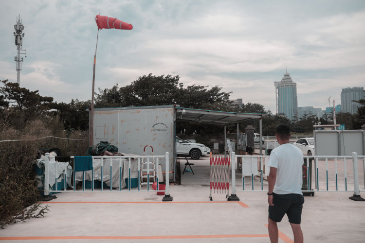 石老人|俯瞰前海 青岛石老人海水浴场东侧直升机入驻