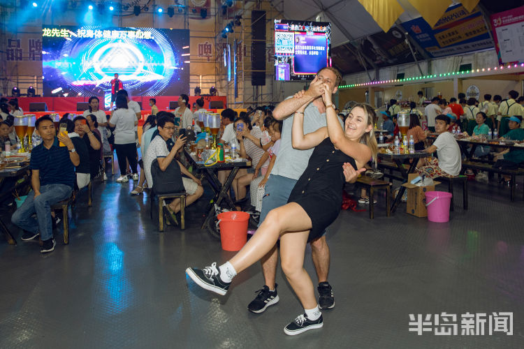 城约|最后的狂欢，错过再等一年！这个周末金沙滩啤酒城约起来吧