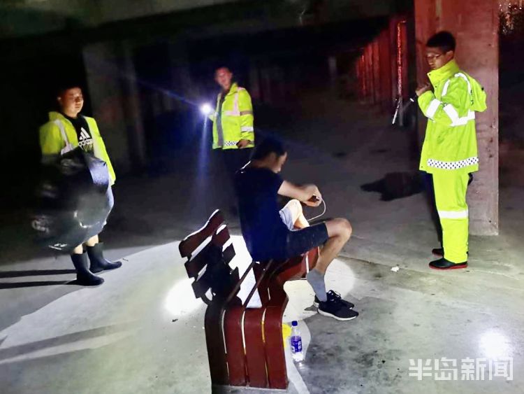 雨中|雨中的坚守！青岛李沧环卫、市政、园林等部门全员上路保畅通