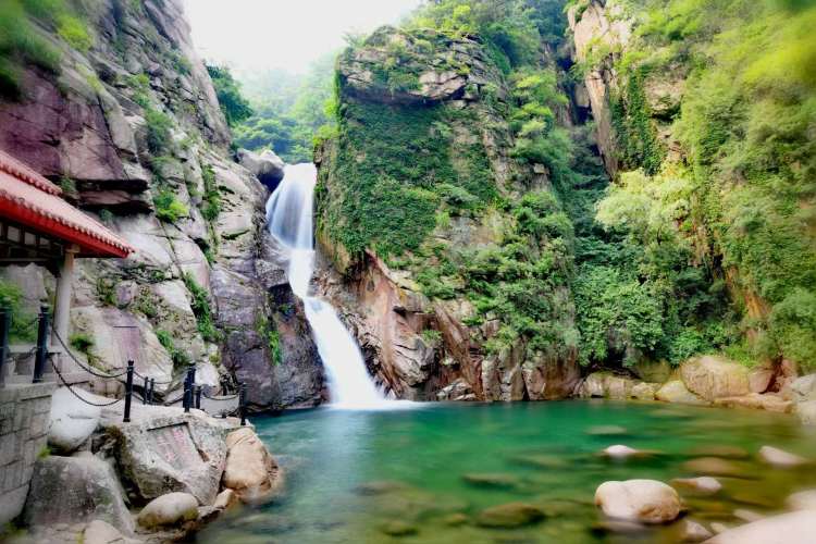 颜值|晒出美丽青岛：八水河 潮音瀑 雨后崂山现“神仙颜值”