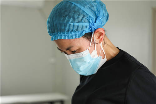 疫情防控|图片故事《高温下的国门战“疫”》