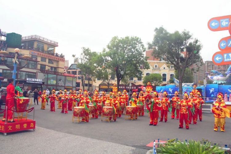 |青岛市崂山区金家岭街道走进青岛极地海洋世界文艺展演成功举办