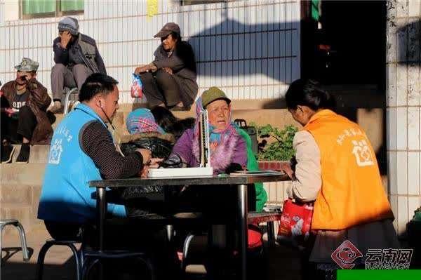 |【你笑起来真好看】镜头里的点滴 是他最珍贵的驻村回忆