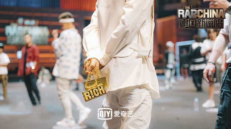 爺夏回|《中國(guó)新說唱2020》強(qiáng)勢(shì)上線 看點(diǎn)提前揭秘：吳亦凡小白現(xiàn)場(chǎng)擁抱