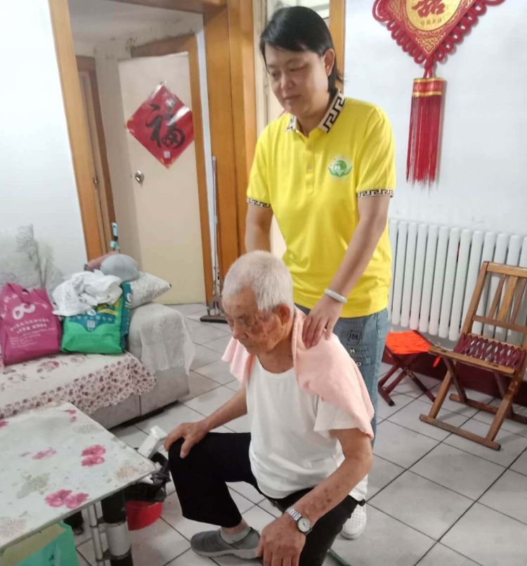 环秀|即墨环秀街道：养老服务落实处 医养结合开“新花”