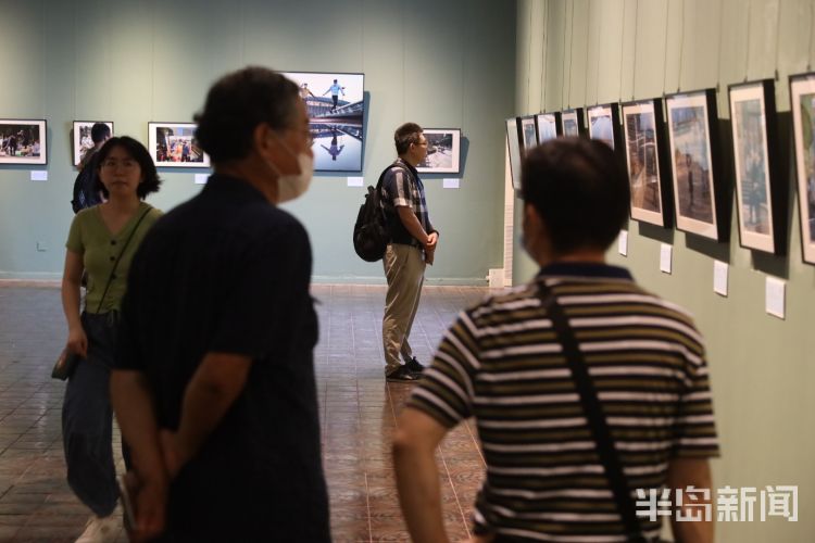 摄影展|《面对——钱捍抗疫生活影像日记》摄影展在青岛美术馆开展