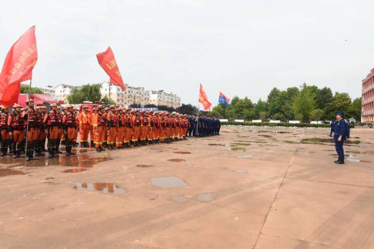 抗洪抢险|闻“汛”而动！青岛消防火速驰援临沂抗洪抢险