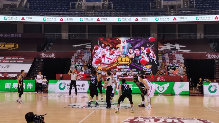 生死战|CBA总决赛“生死战”辽宁首发出奇兵 威姆斯得分突破20广东半场领先