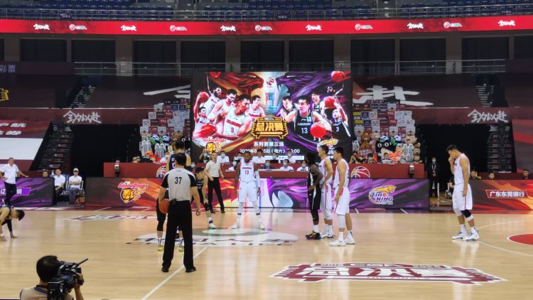 生死战|CBA总决赛“生死战”辽宁首发出奇兵 威姆斯得分突破20广东半场领先
