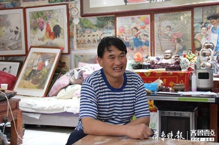 |“大衣哥”朱之文带货成网红 门口装监控家庭生活不再任人直播