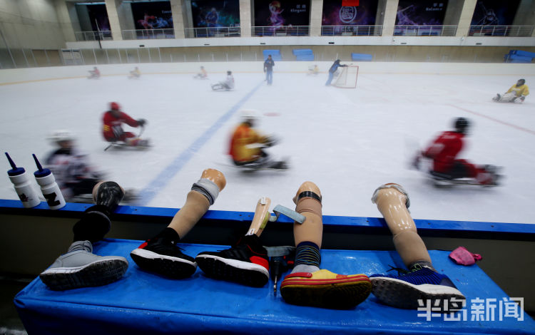 摄影|半岛记者何毅获人民摄影“金镜头”(2019年度)新闻摄影作品金奖