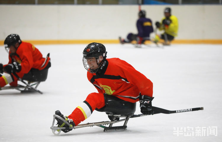 摄影|半岛记者何毅获人民摄影“金镜头”(2019年度)新闻摄影作品金奖