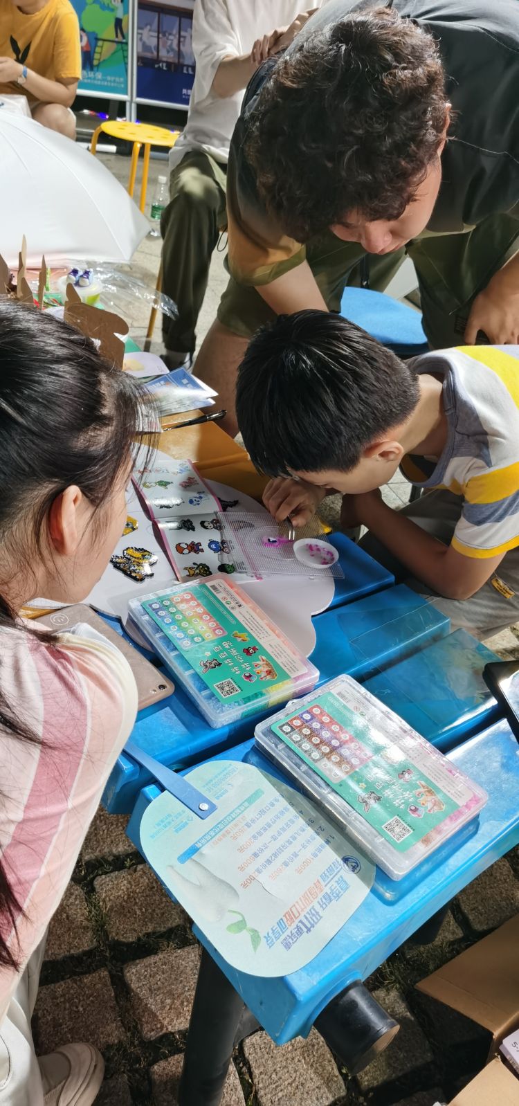 李沧|奉献即所得！李沧科技馆、少年宫组织的萌娃地摊义卖开市