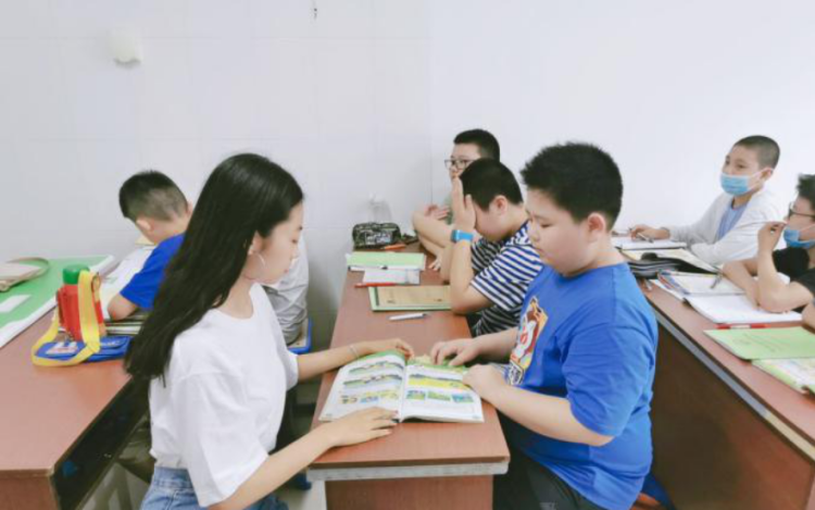胶州|带着中医知识下乡 8名胶州大学生暑假干了这些事