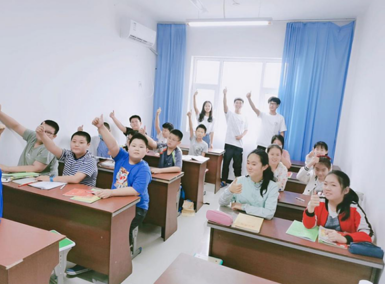 胶州|带着中医知识下乡 8名胶州大学生暑假干了这些事