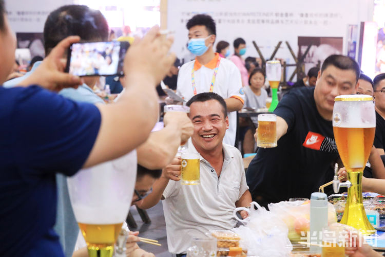 盼来|第30届青岛国际啤酒节进入尾声 美好回忆处处留举杯欢庆盼来年