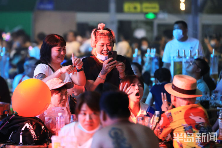 盼来|第30届青岛国际啤酒节进入尾声 美好回忆处处留举杯欢庆盼来年