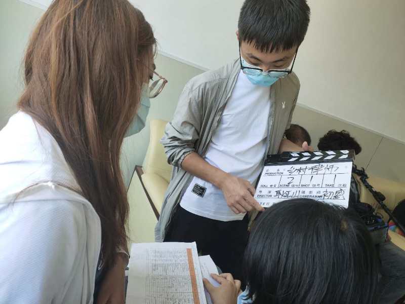 |青岛大学新闻与传播学院开展暑期普法宣传活动