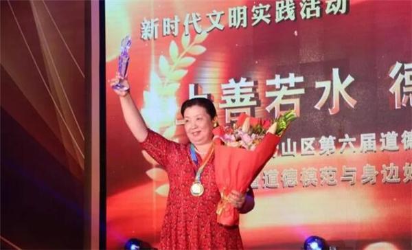 青岛啤酒节|青岛啤酒节王哥庄分会场：道德模范故事汇基层巡演8月16日晚举行