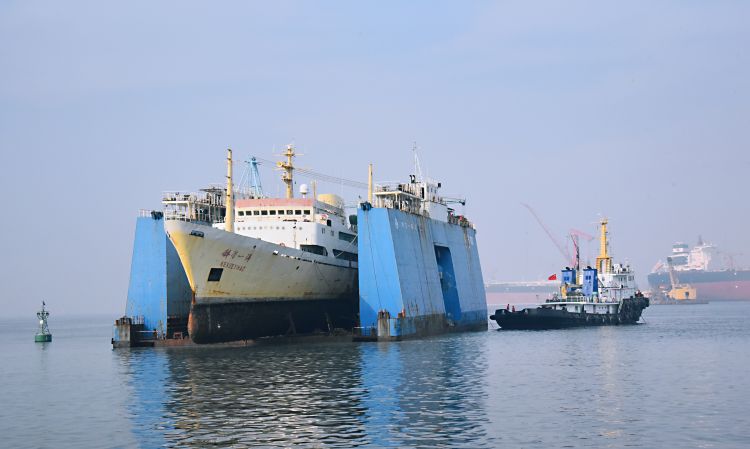 科考船|退役远洋科考船“科学一号” 正式入驻古镇口核心区！