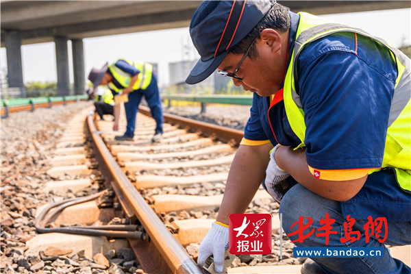 |青岛地铁“暑”你最美：“战高温天团”专挑最热时间开工