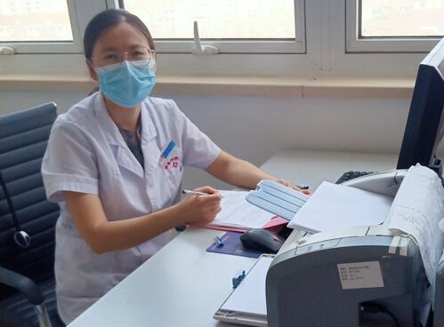 家倒成|寻找即墨最美医师③：她把医院当成家 家倒成旅馆了