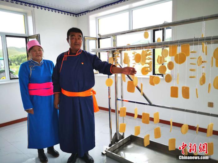 |【幸福花开新边疆】草原上盛开“萨日朗”：合作社绣出幸福花