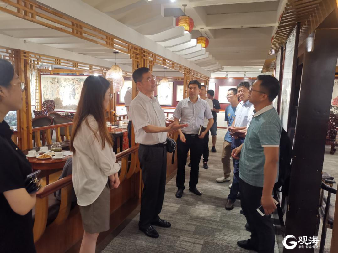 |青岛如何更好聚人才？市人社局局长与自媒体大V畅聊两个小时