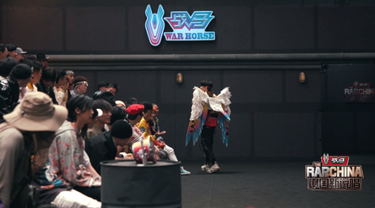 2020|《中国新说唱2020》残酷选择门提前上演 吴亦凡潘玮柏为抢选手“决裂”