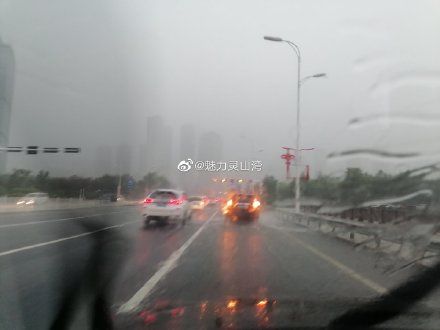 46|晚高峰遇上雷雨！青岛交警发布市区46处积水路段 谨慎驾驶