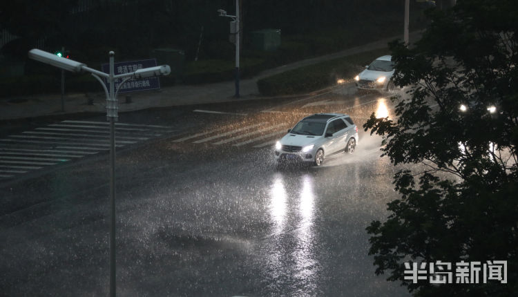 雷雨交加|青岛：雷雨交加！