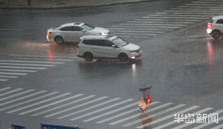 雷雨交加|青岛：雷雨交加！