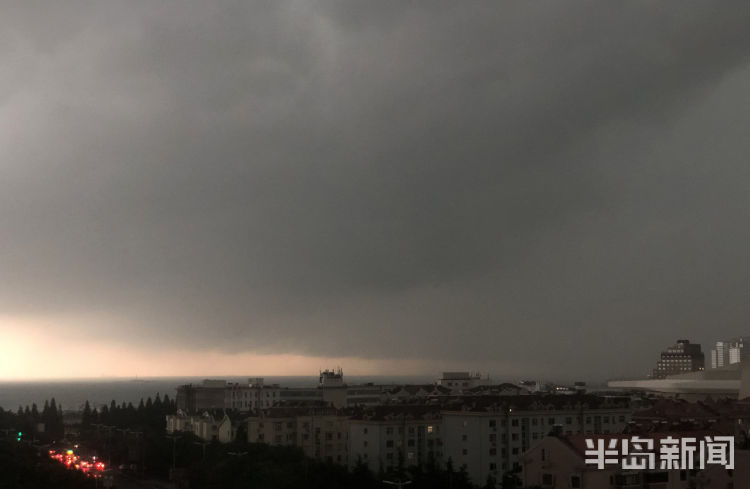 雷雨交加|青岛：雷雨交加！