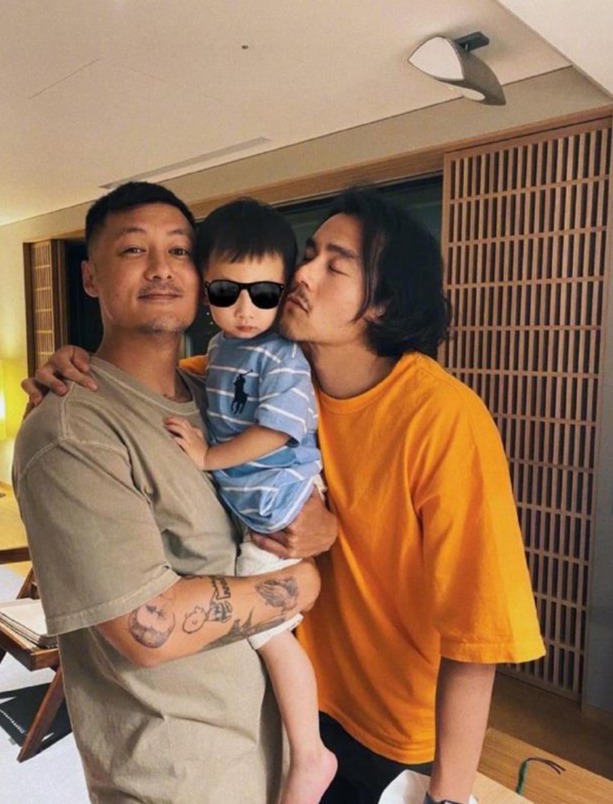 |彭于晏與余文樂兒子貼臉合照 網(wǎng)友調(diào)侃“關(guān)愛空巢老人”