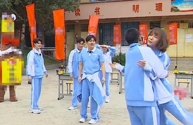 |賈乃亮抱王珞丹轉(zhuǎn)圈圈不避嫌 二人竟已相識20年