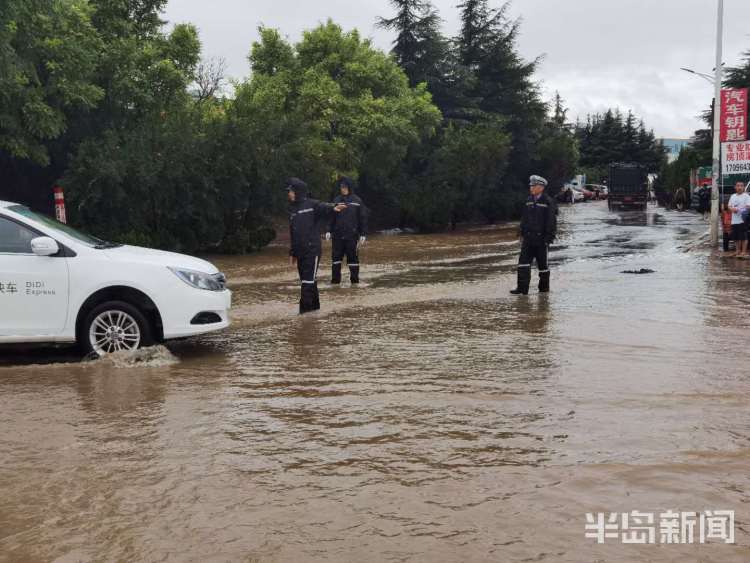 家园|即墨区防汛应急力量迅速到位 保障市民出行和生命财产安全