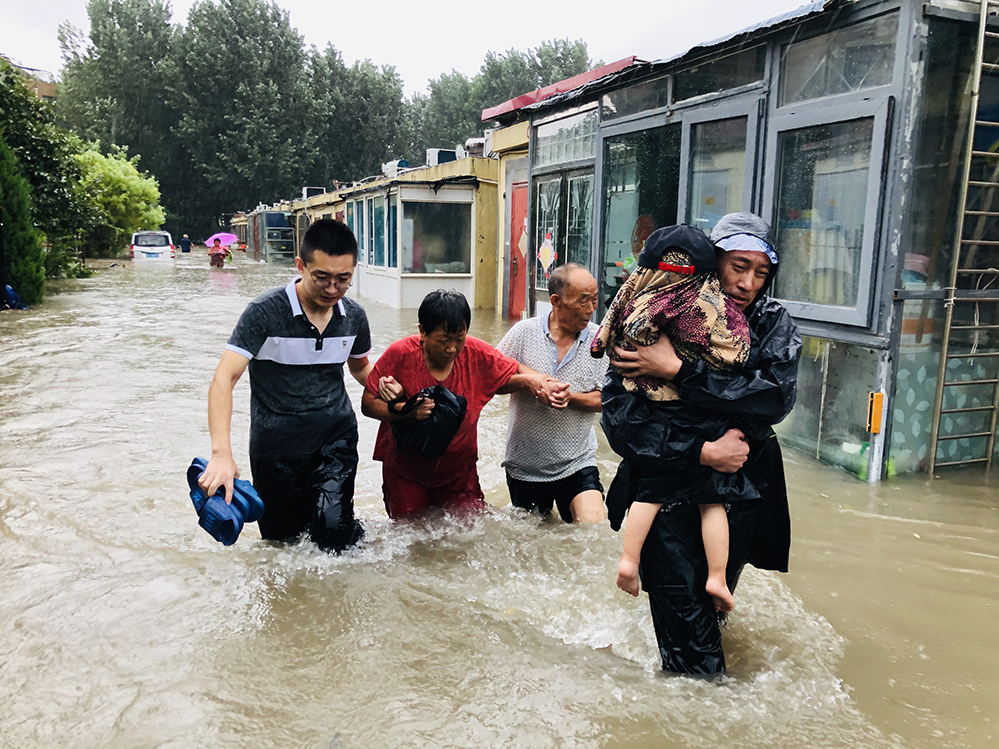 |台风“巴威”来袭，即墨各方力量抢险救灾守护家园