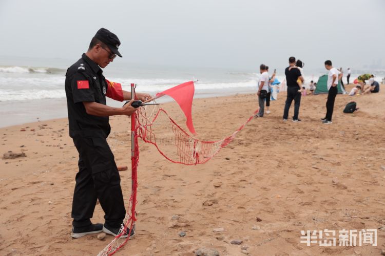 石老人|风浪较大石老人海水浴场继续封闭 游玩请勿越线