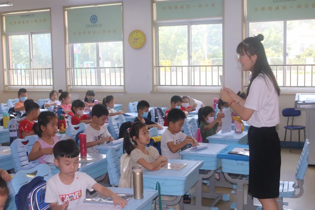 级新生|芽芽成长开启美好 青岛基隆路小学迎来一年级新生