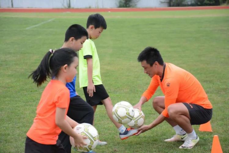 2020|中能2020公益足球夏令营闭营 未来之星将从这里走出