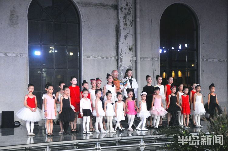 时尚|燃爆青岛时尚圈！青岛国际时装周举行精彩纷呈时装发布秀