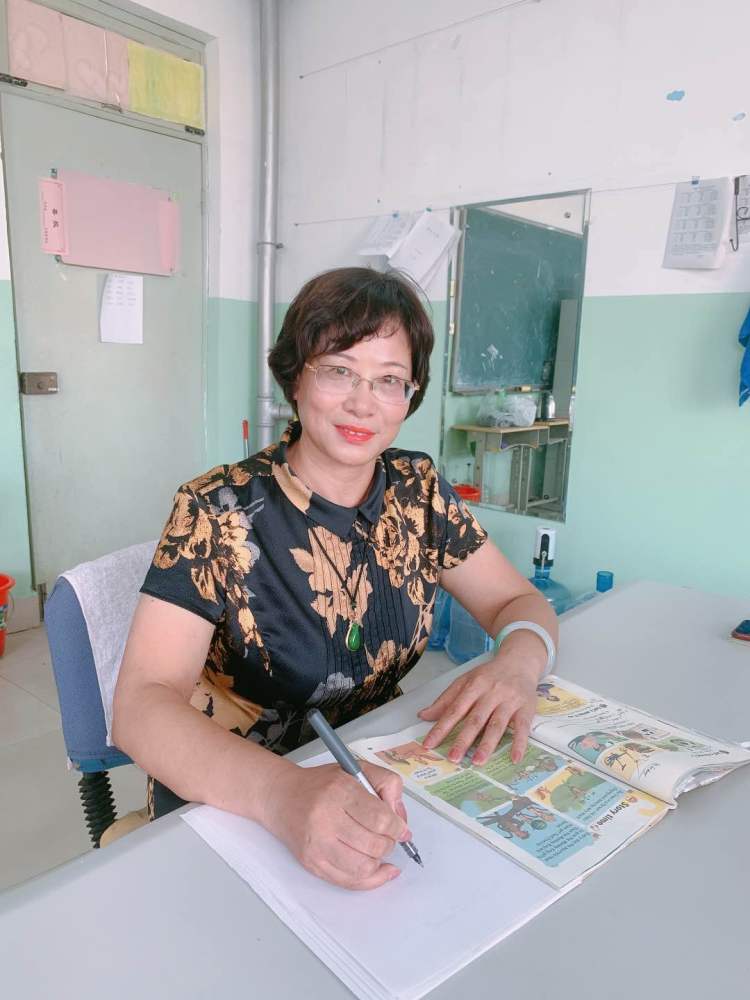 34|即墨人身边的好老师⑦丨学生的姐姐、妈妈、奶奶……34年的一线教学，她有说不完的故事