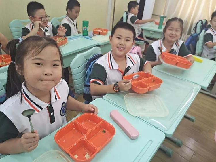 节约粮食|青岛中小学生开学第一课从“节约粮食”做起