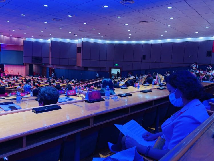 女性对gdp的贡献2020_双十一对gdp贡献图(2)