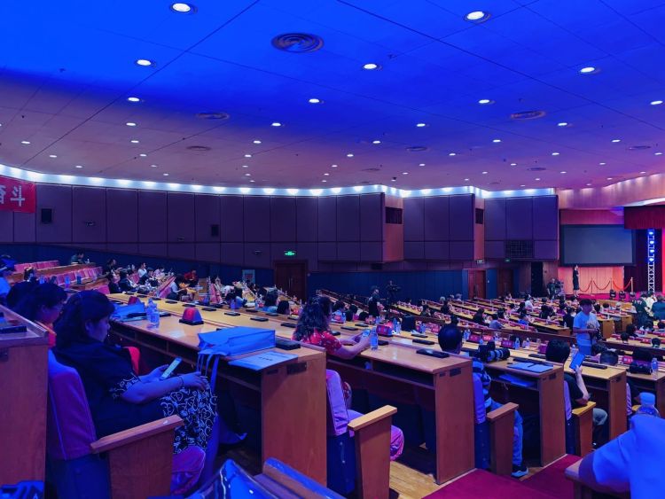 女性对gdp的贡献2020_双十一对gdp贡献图(2)