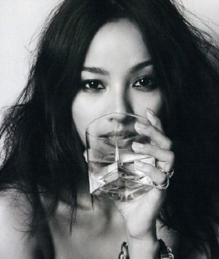 李孝利|李孝利宣布退出社交平台 或因为近日不当言论压力太大