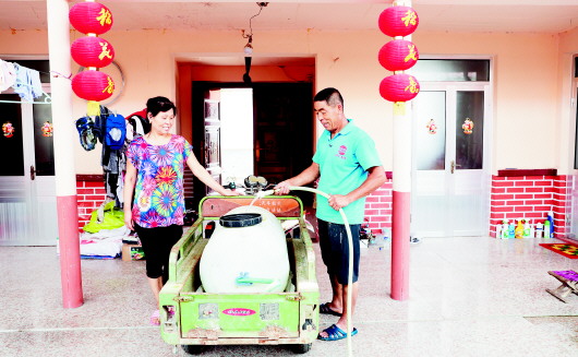 |蹲点日记：莱西沟东新村蹚出致富新路 经济和精神文明一起抓