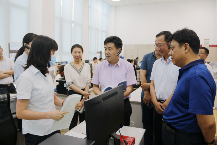 调研组|山东省市场监督管理局调研组一行来西海岸新区政务服务大厅调研